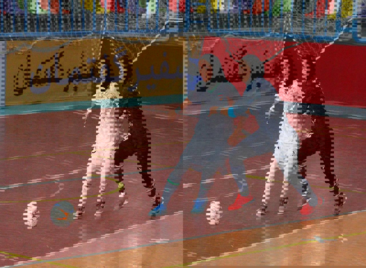 1890436