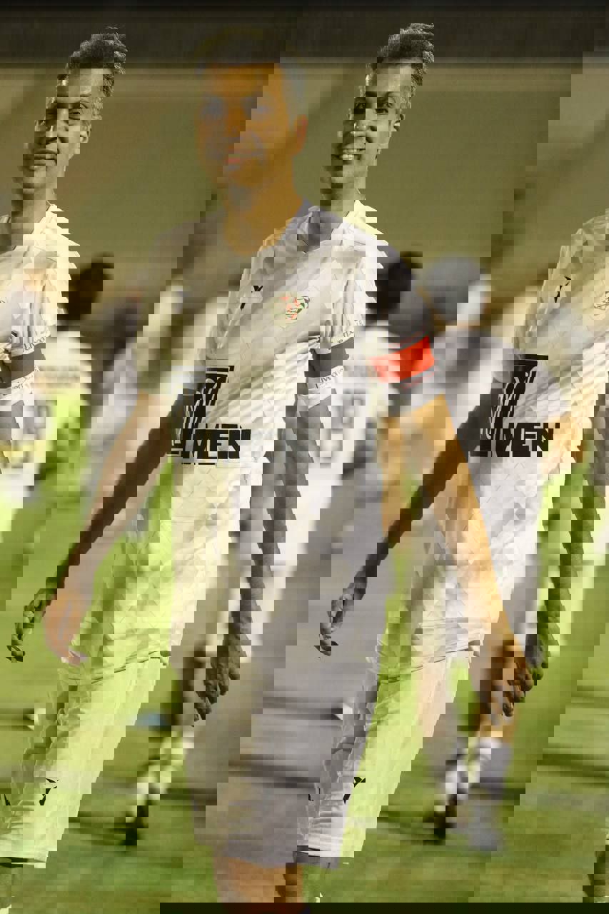 1890453