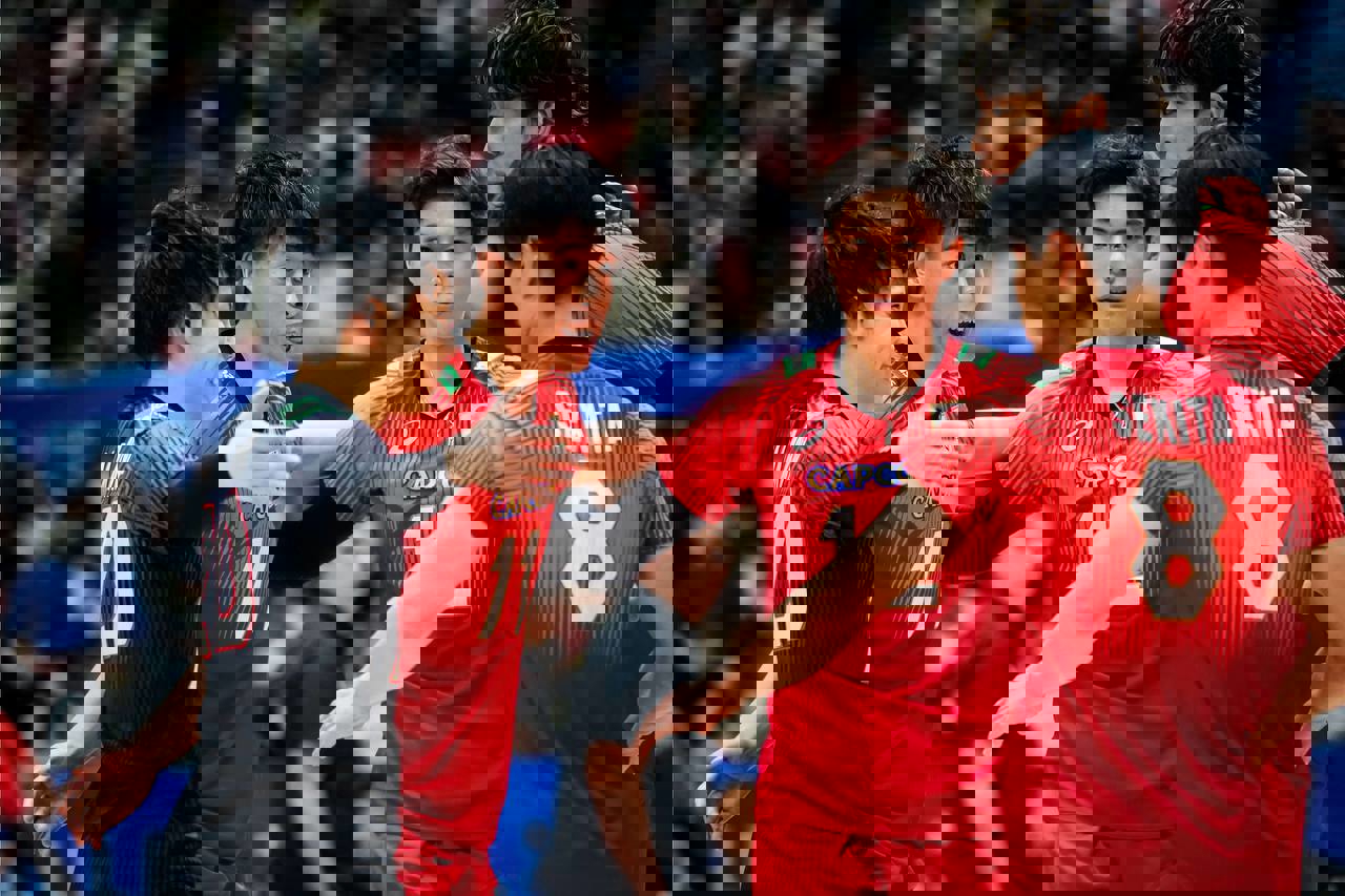 1890646