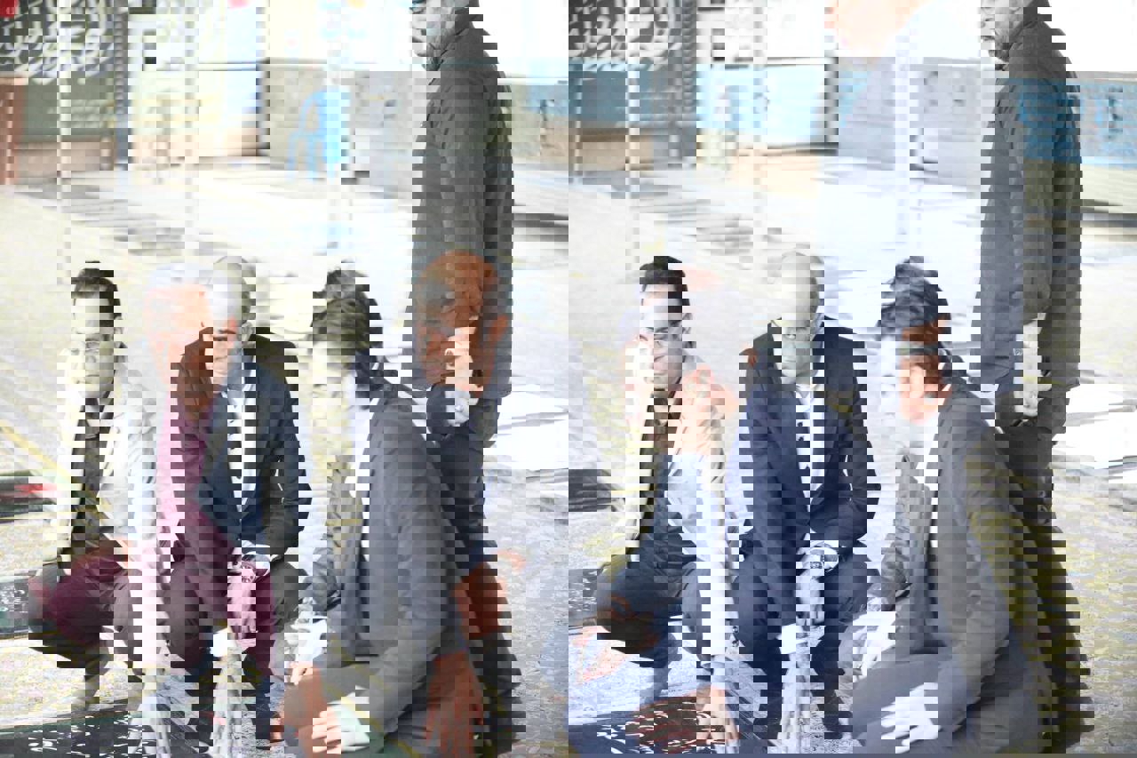 1890770