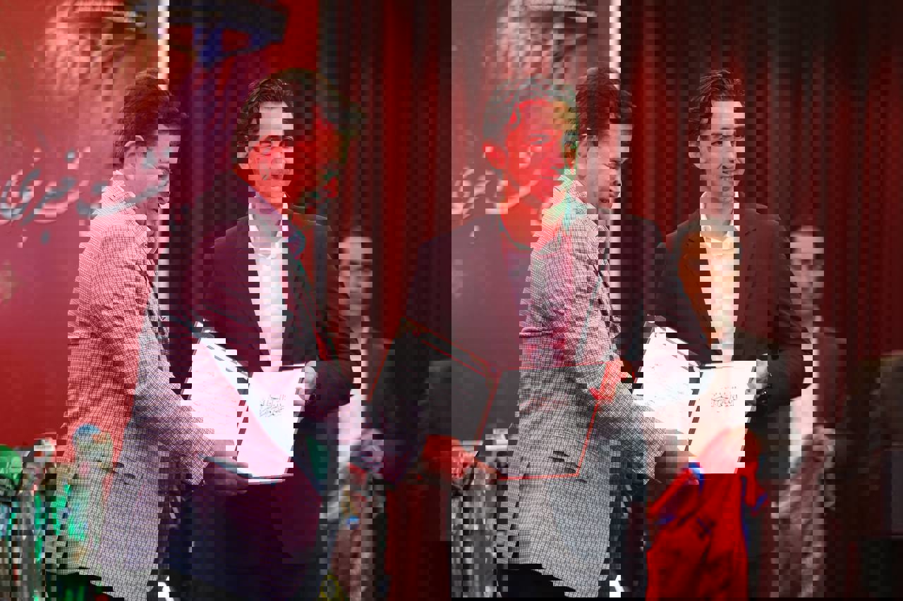 1890736