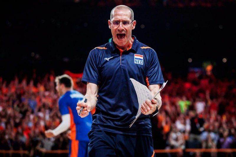 سرمربی هلند: جای میلاد در ترکیب ایران خالی بود