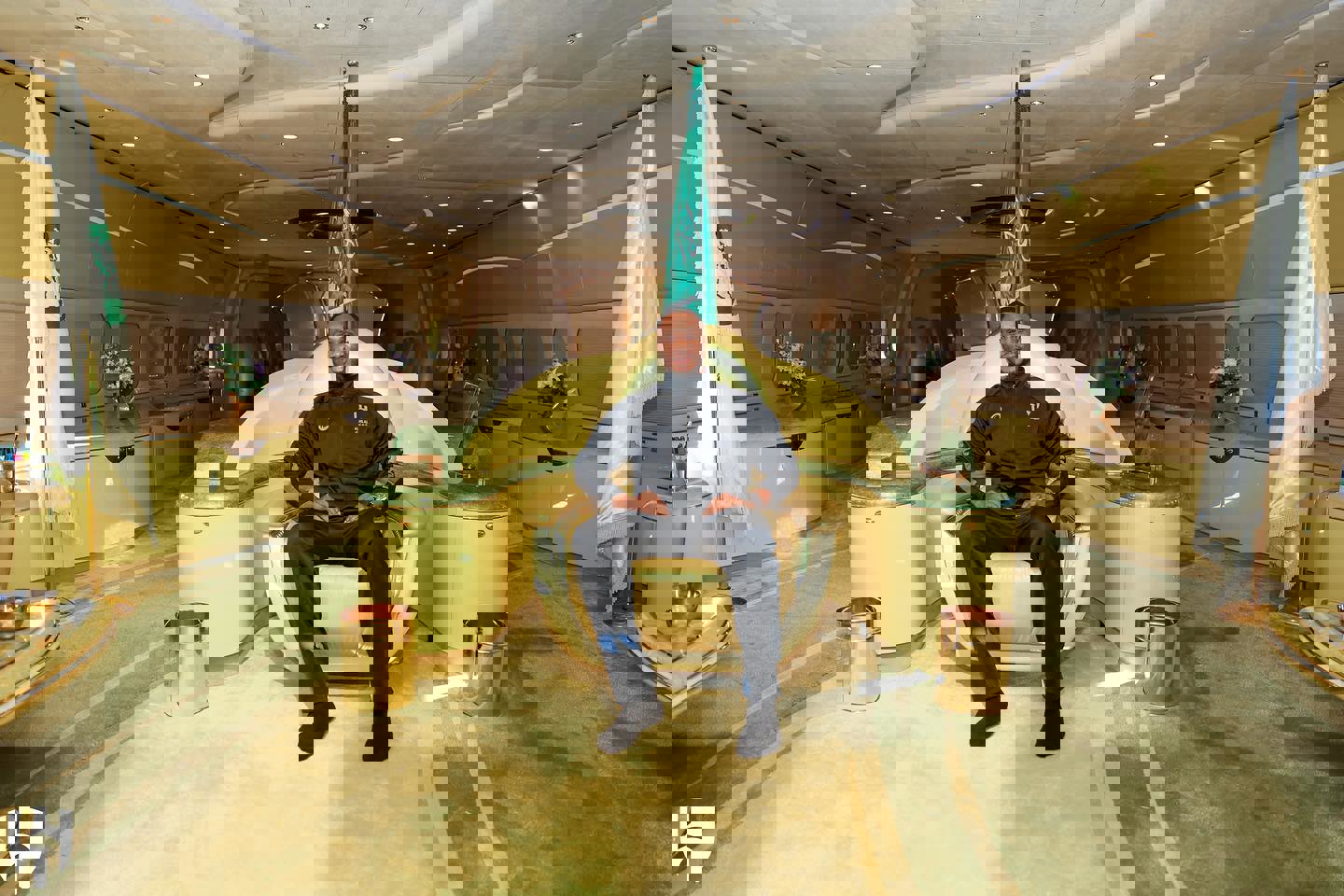 1891225