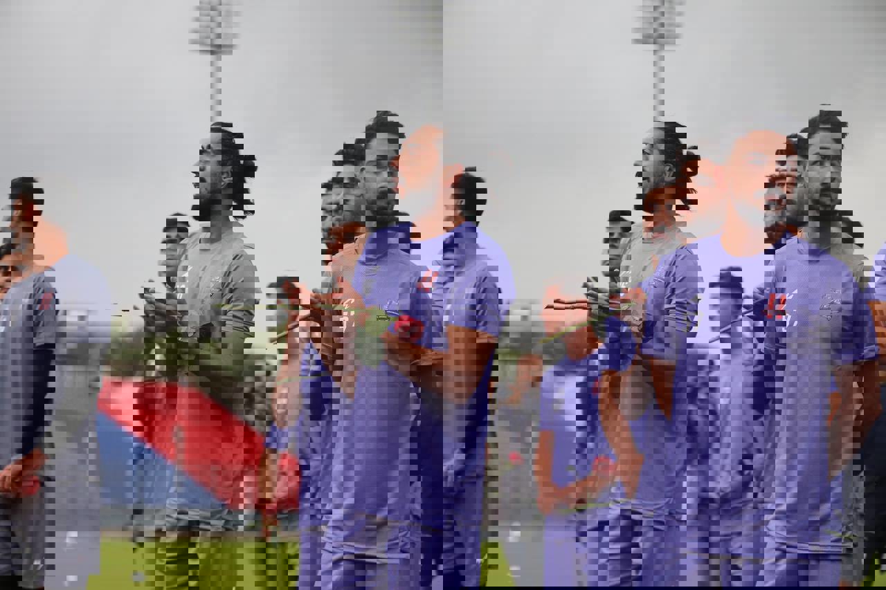1890920