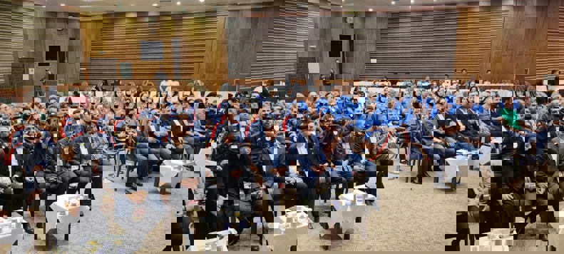 1891009