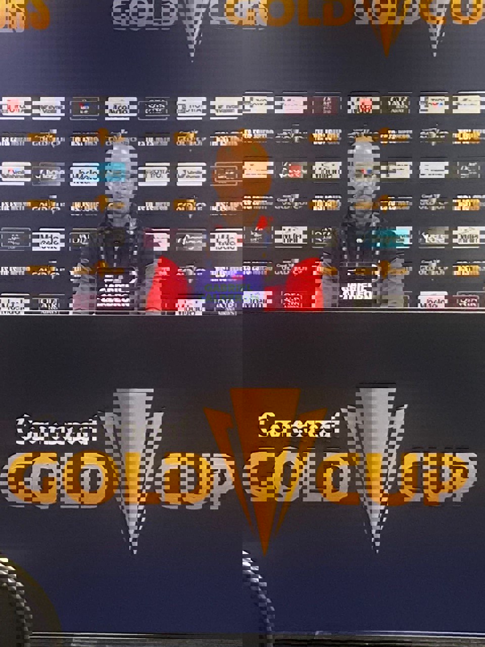 1891323