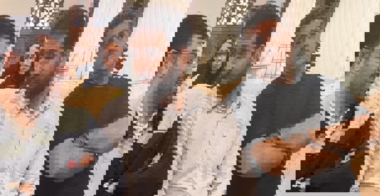 1892098