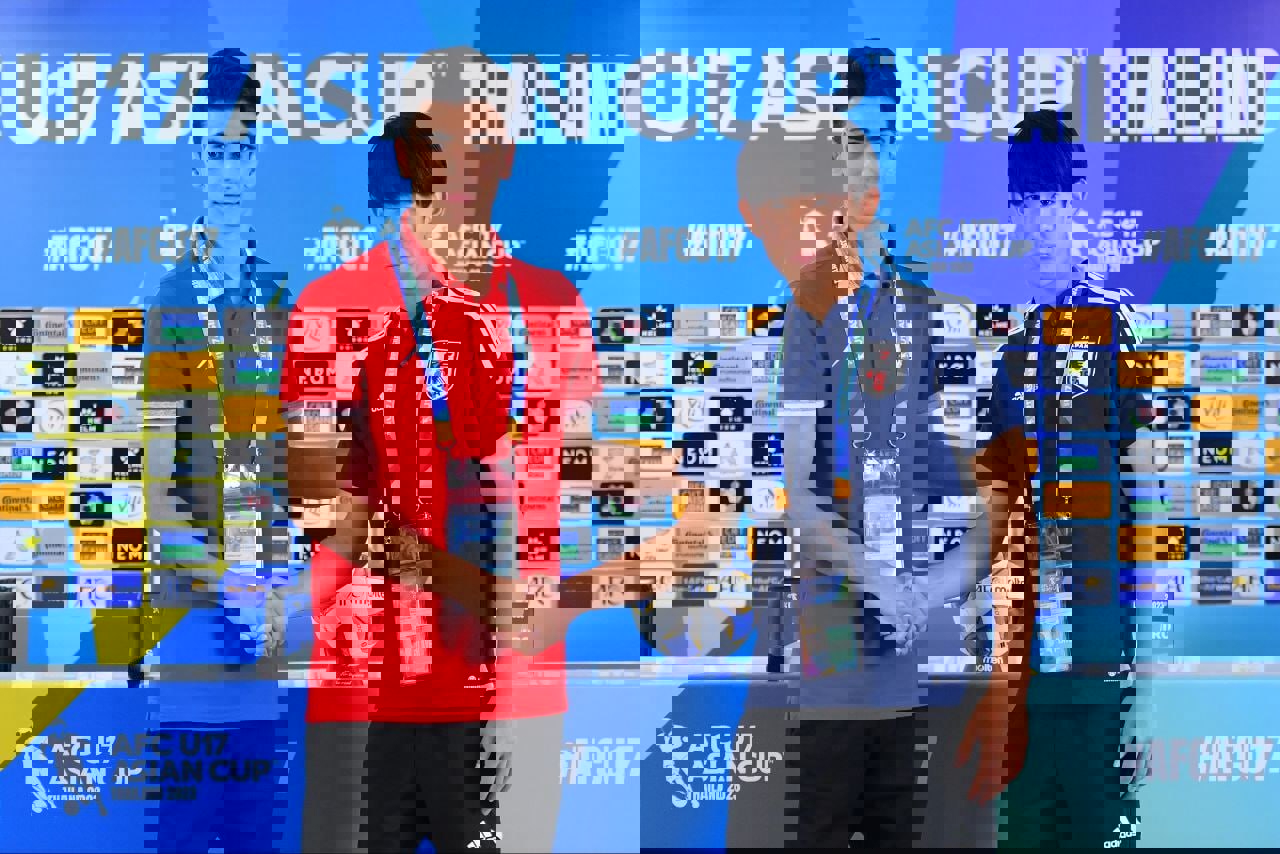 1892229