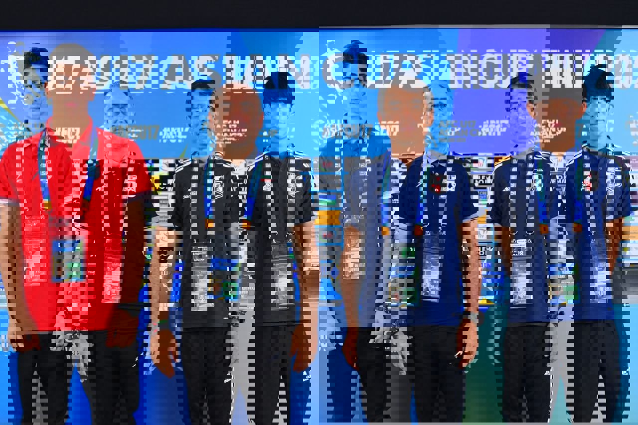 1892230