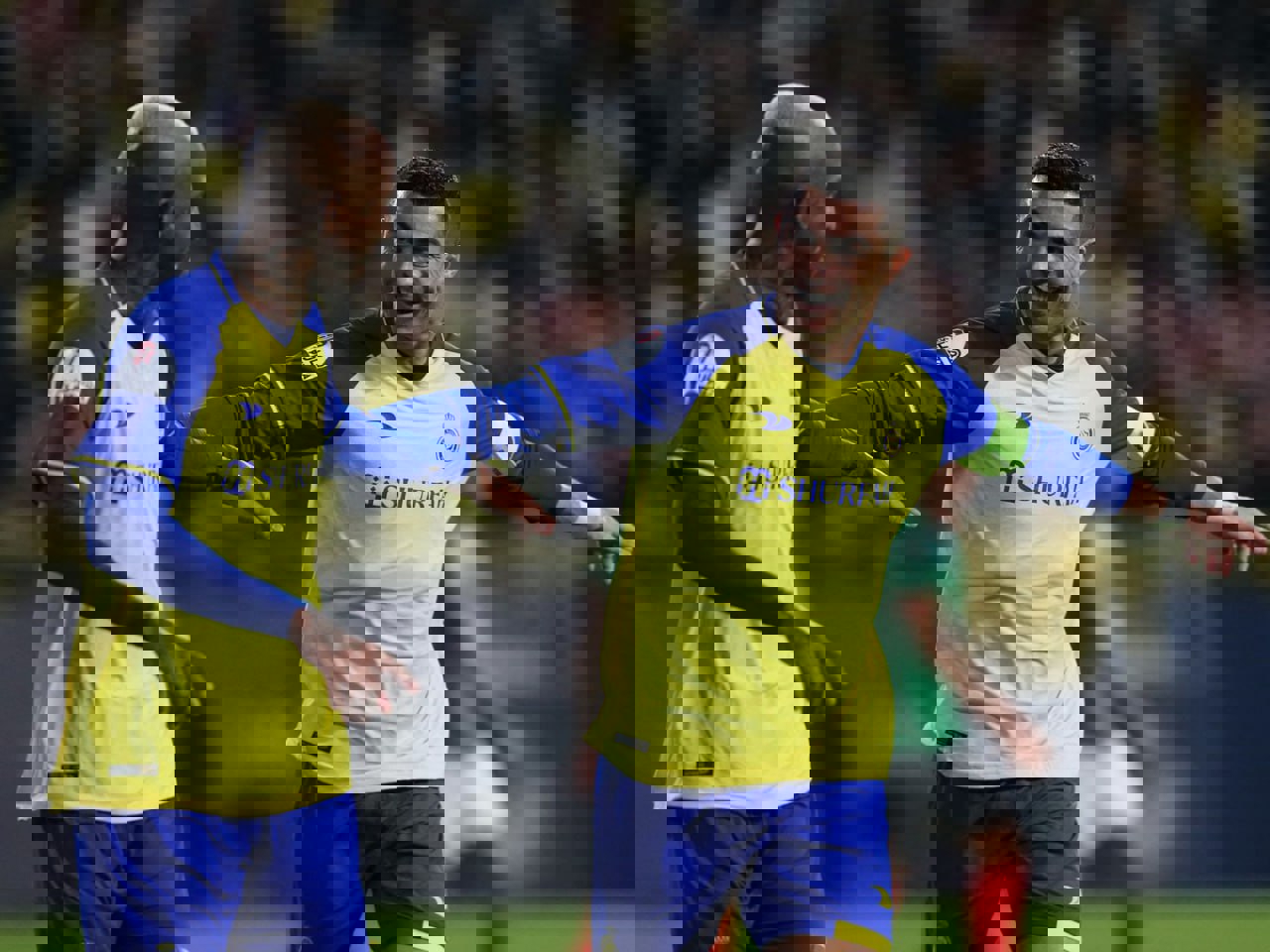 1892598