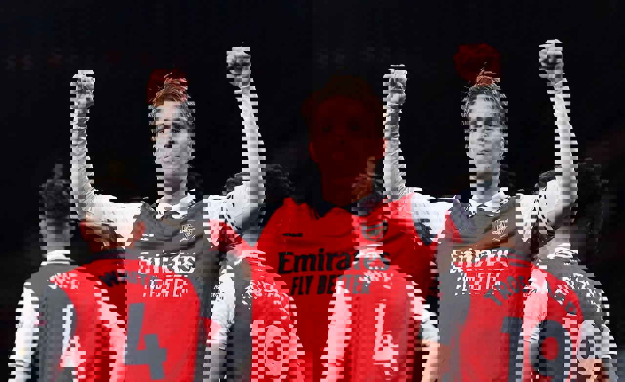 1892388