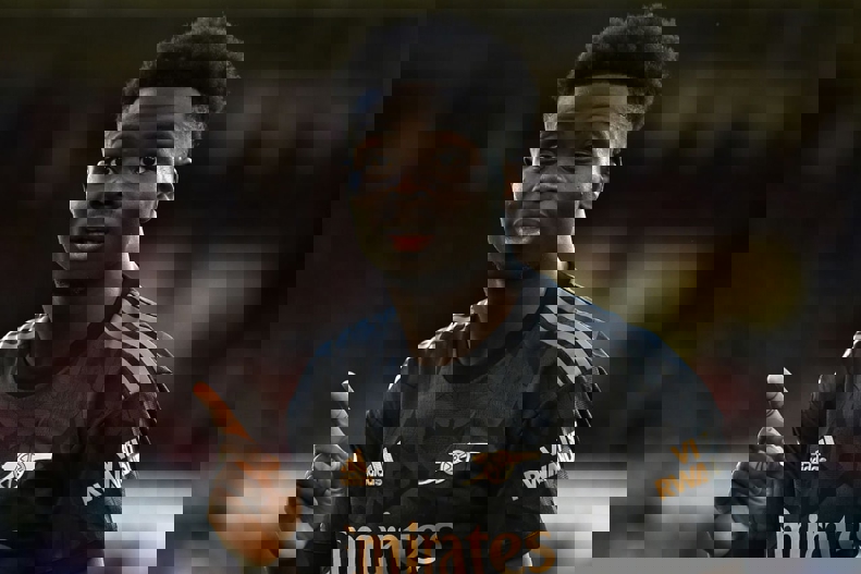 1892401