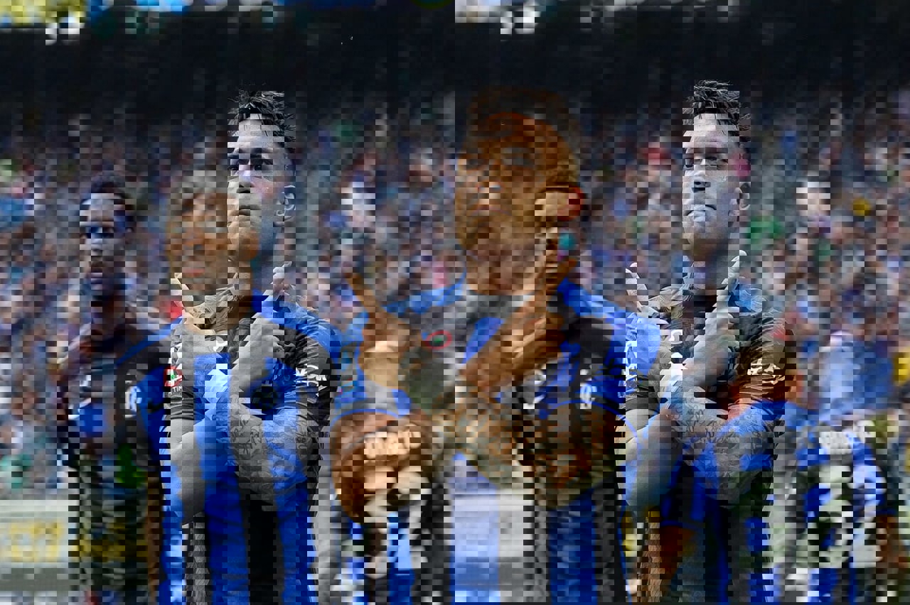 1892382