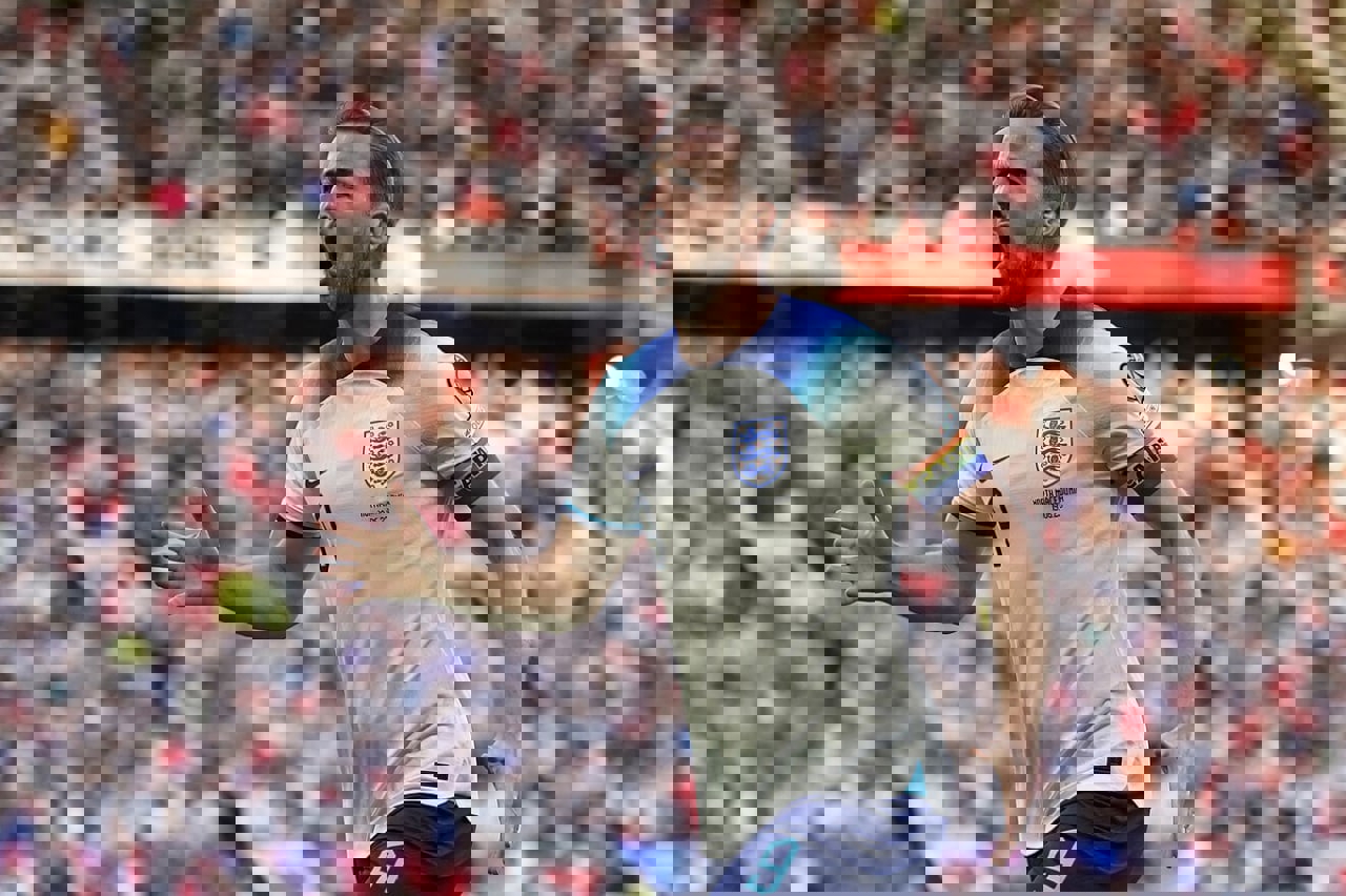 1892387