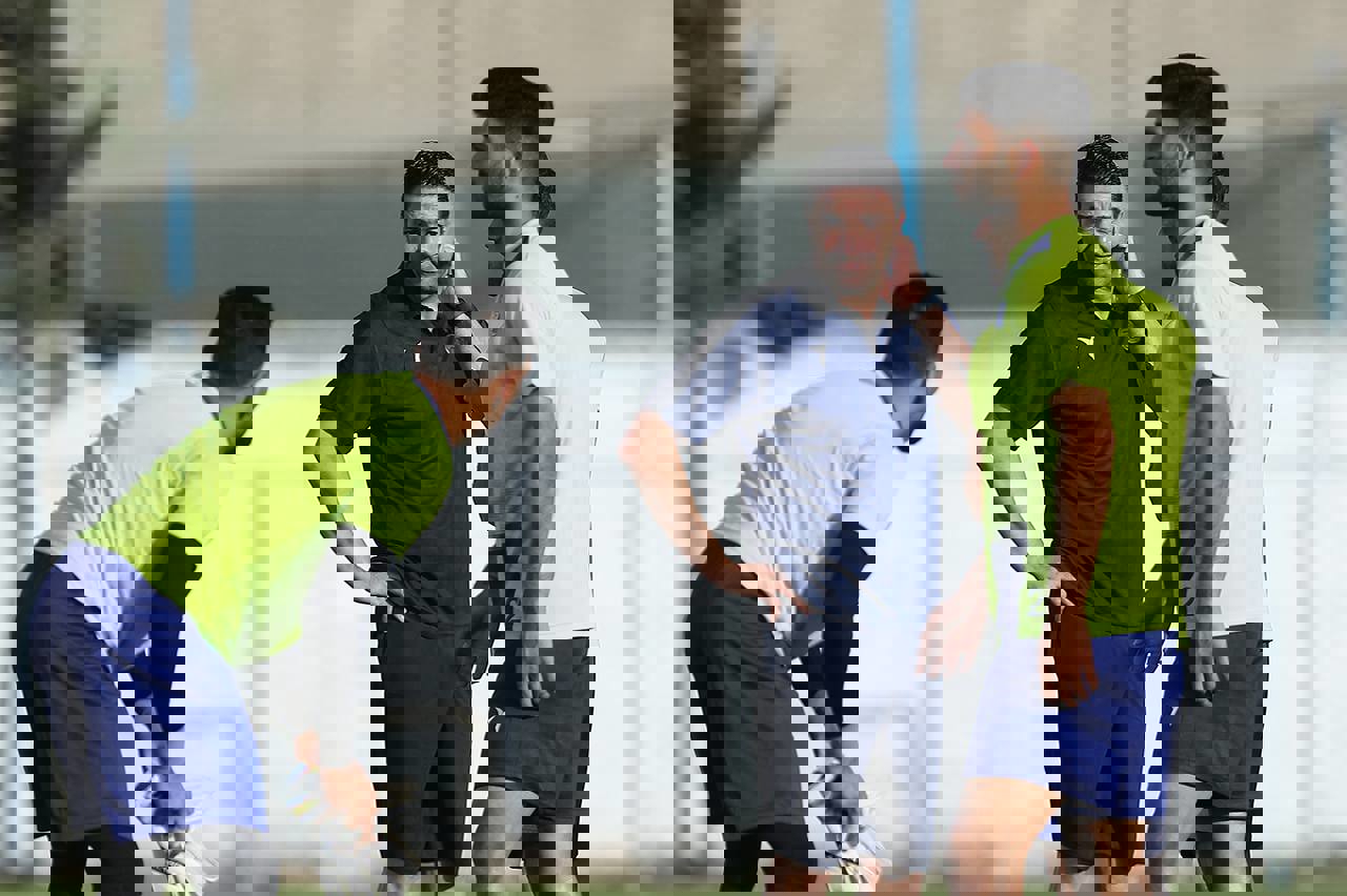 1892487