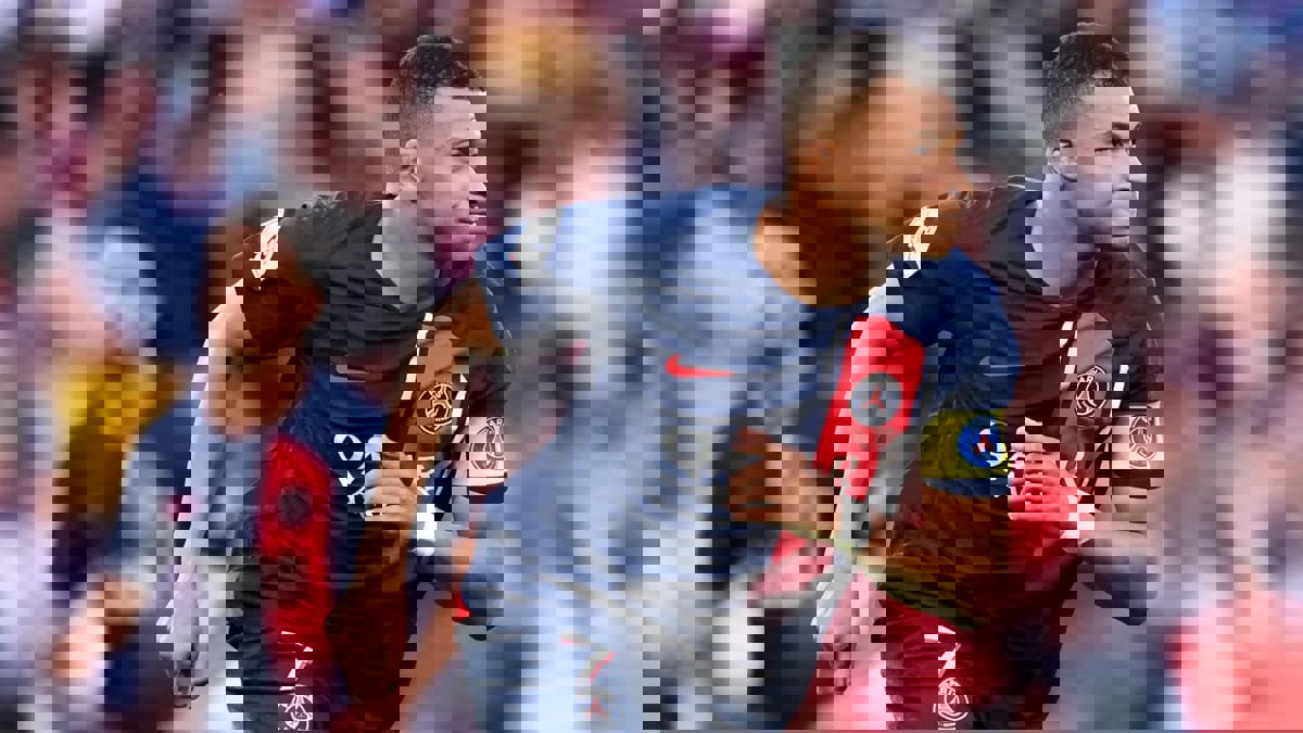1892652