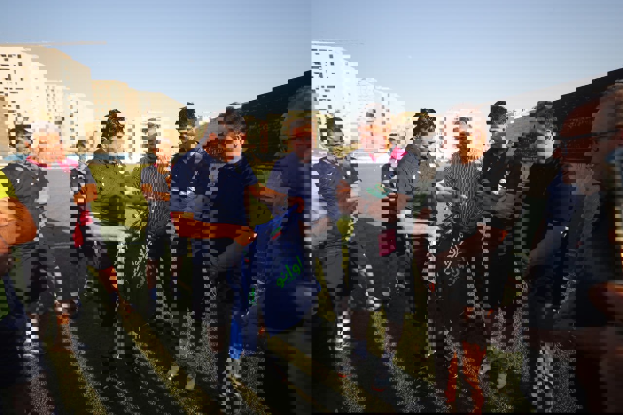1892809