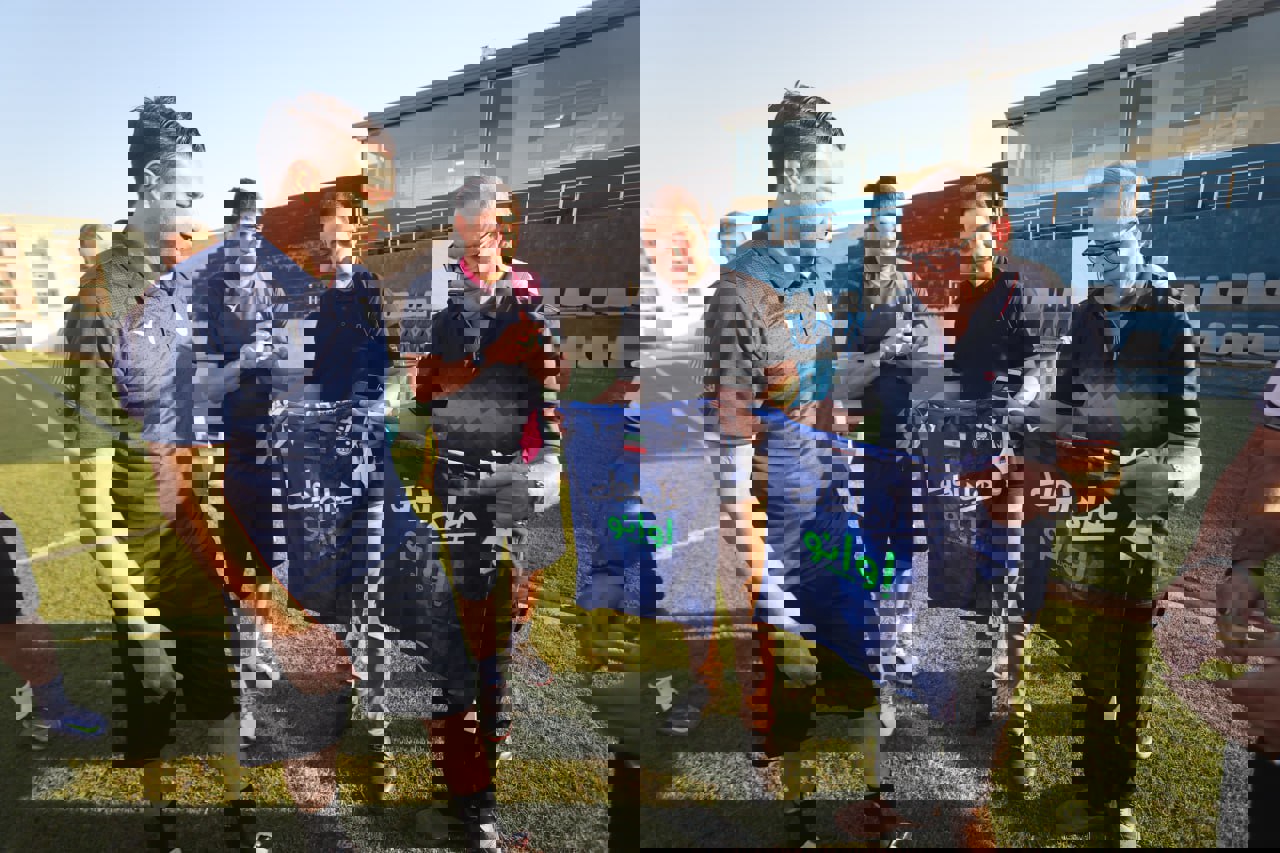 1892808