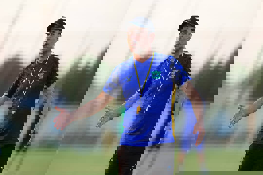 1893231