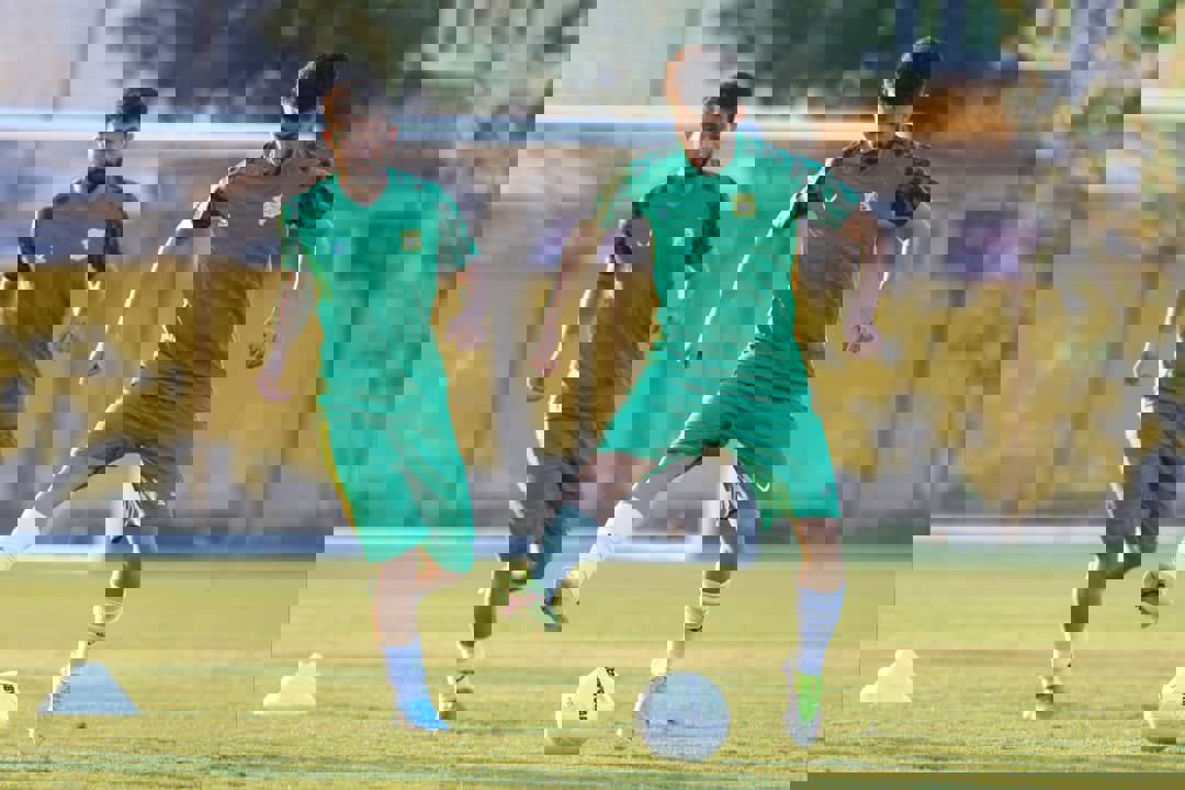 1893233