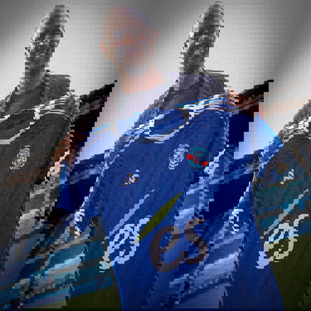 1893605