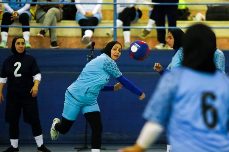 افتتاح مسابقه شهروندی قهرمان شهر / سالن دوازده‌هزارنفری از دسترس والیبال خارج شد