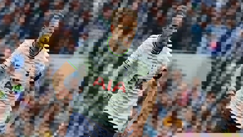 1893391
