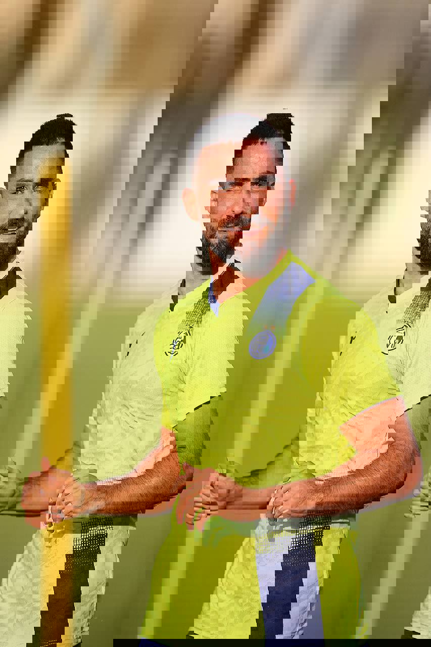 1893557