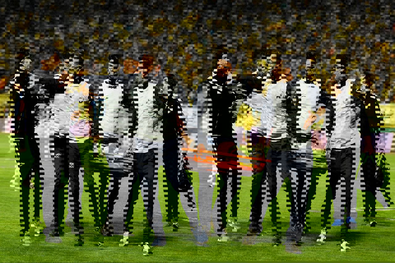 1893661
