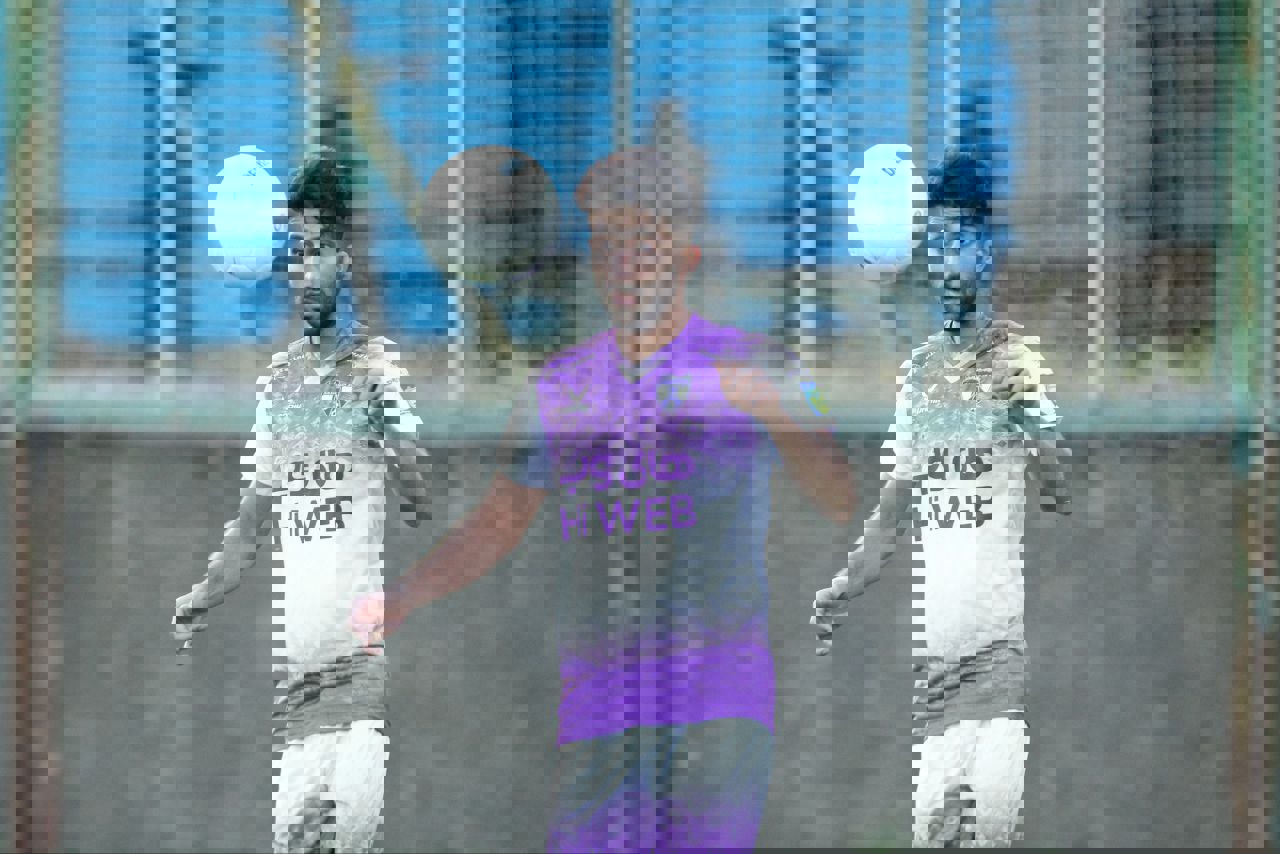 1893842