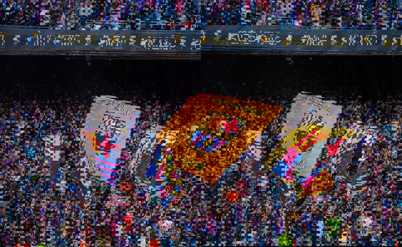 1894816