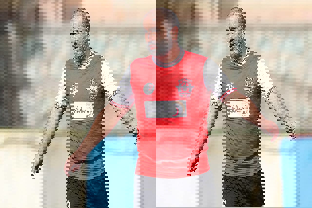 1894429