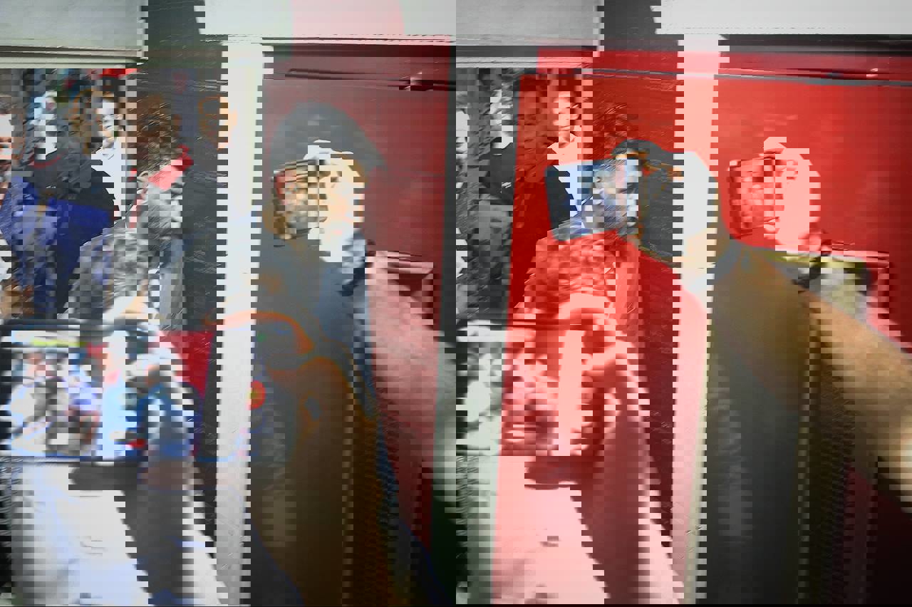 1894807