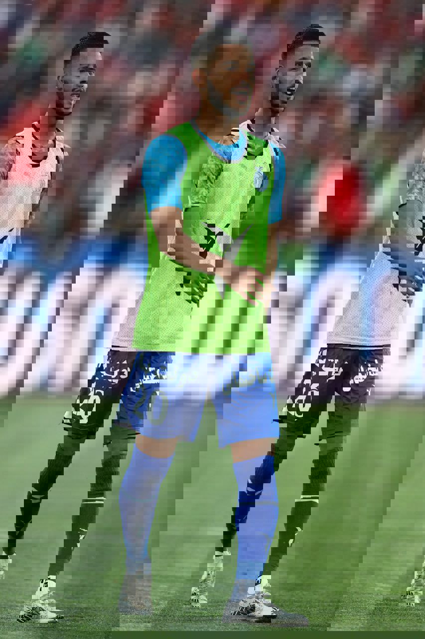 1895139