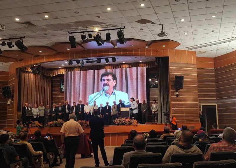 آوازخوانی فوتبالیست دیروز و بازیگر امروز!