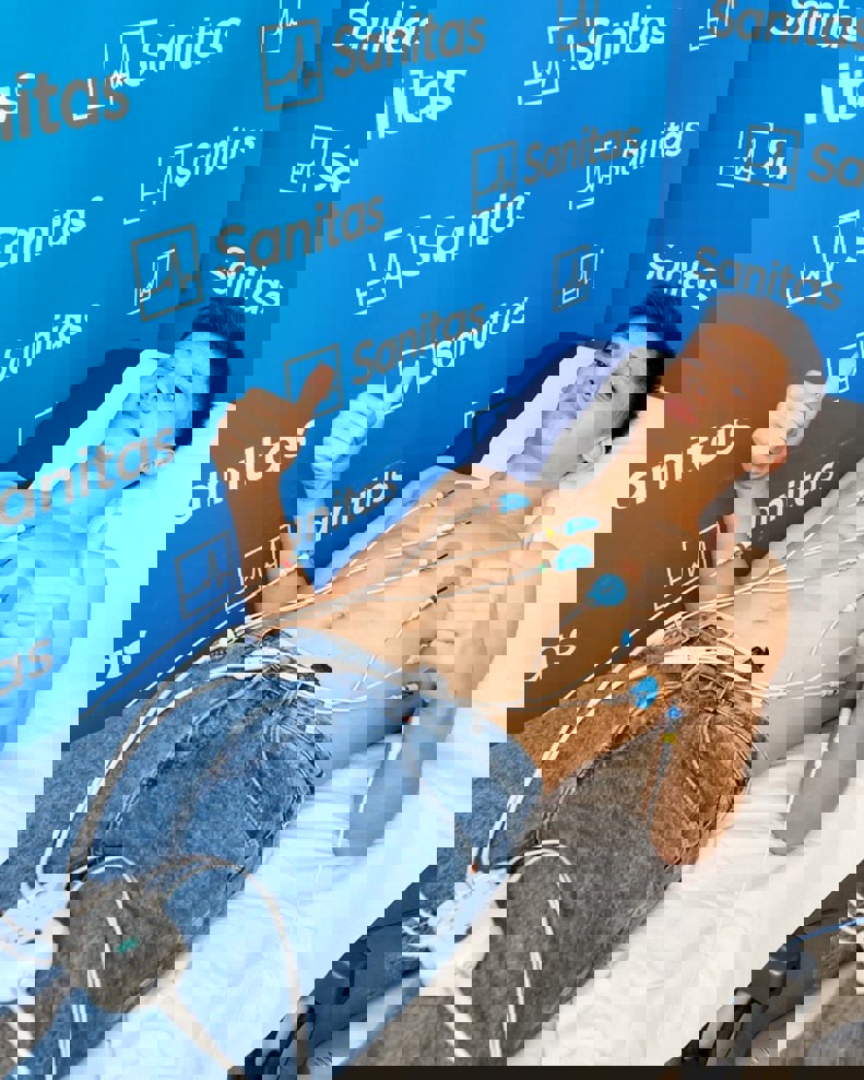 ستاره ربوده شده از بارسا در تست پزشکی رئال (عکس) 2
