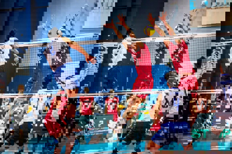 قهرمانی جهان: استارت مقتدرانه جوانان ایران 2