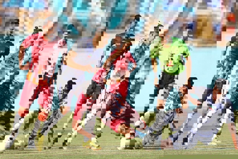 1895444