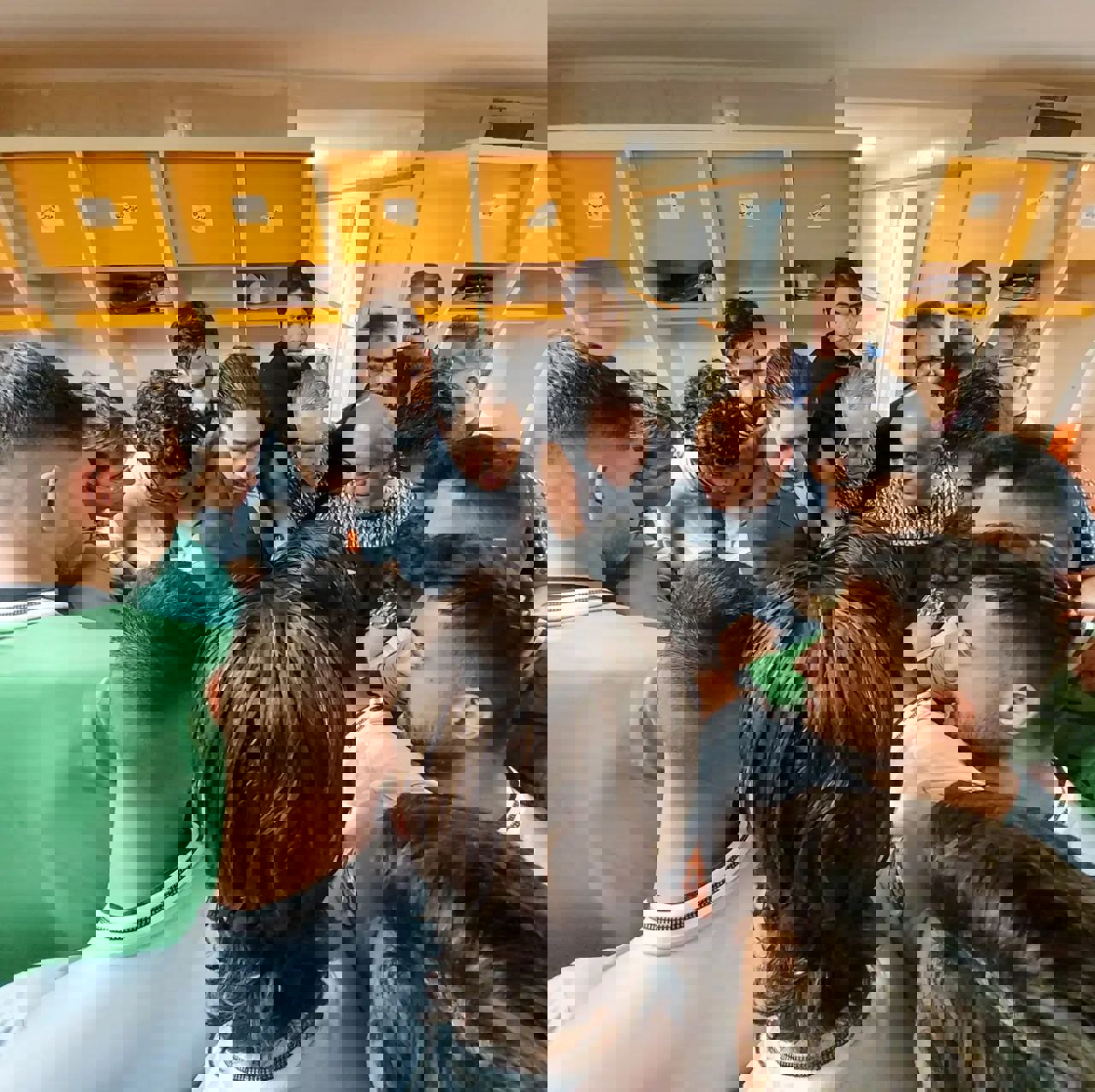 1895512