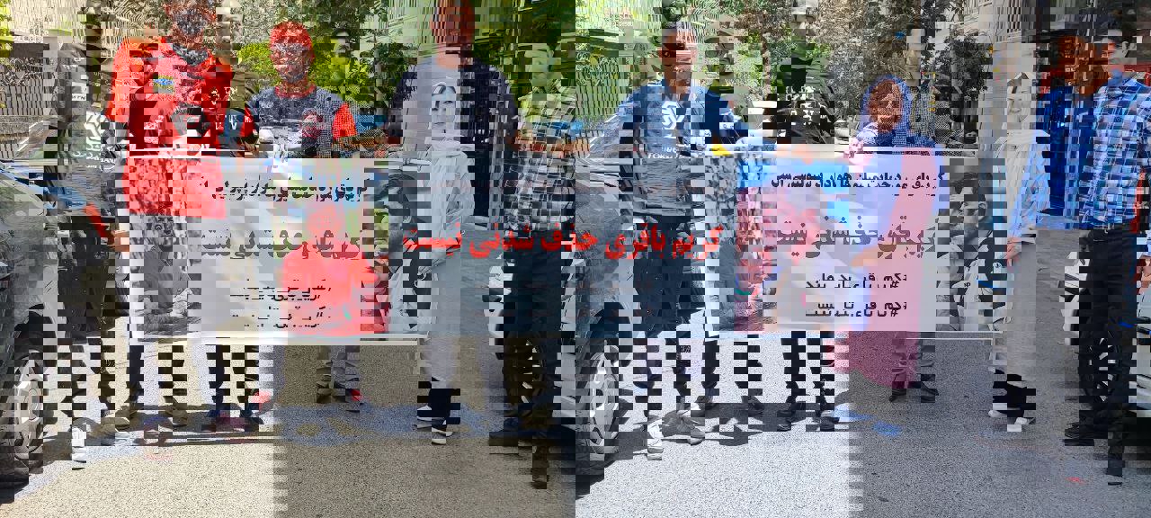 1895584