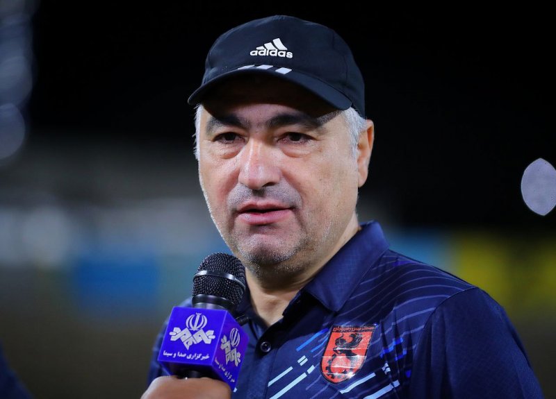 ساکت الهامی: تقابل با تیم‌های سابق حساسیت ویژه ندارد / وقتی با همه بازی می‌کنیم قرعه‌کشی اهمیت ندارد!