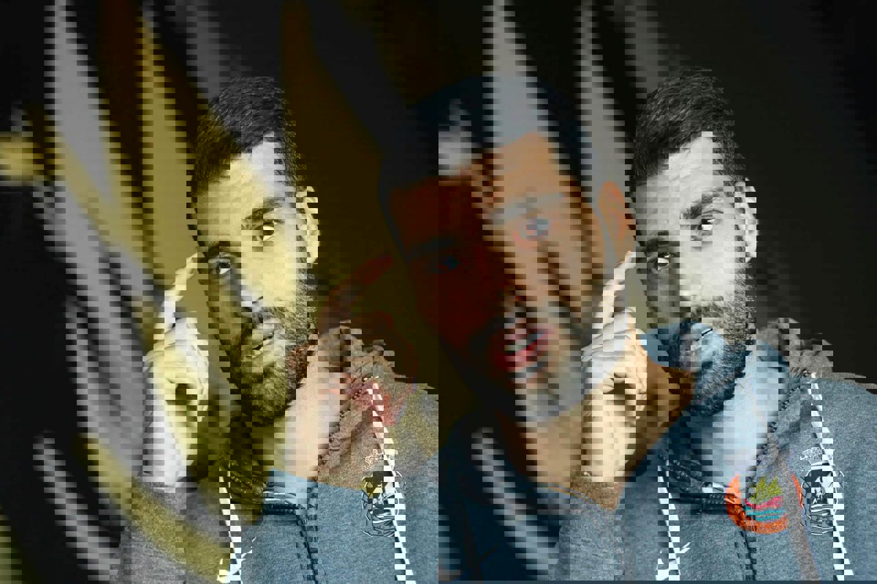 1896441