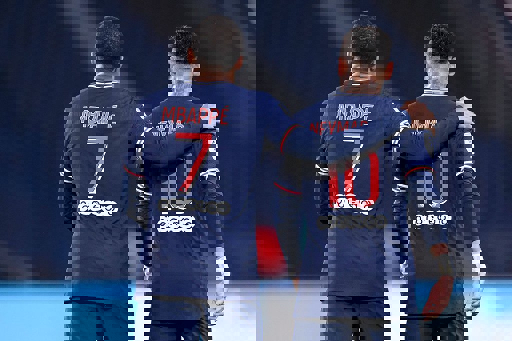 1896624