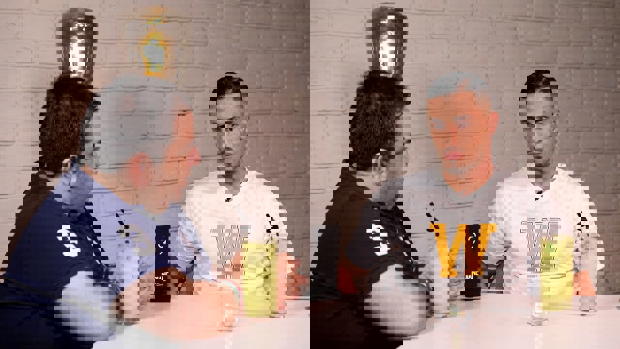 1896653