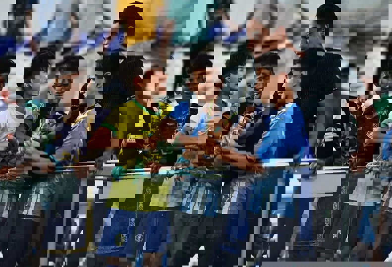 1896775