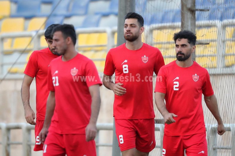 پورعلیگنجی و تمرین برای بلندترین پرواز (عکس)