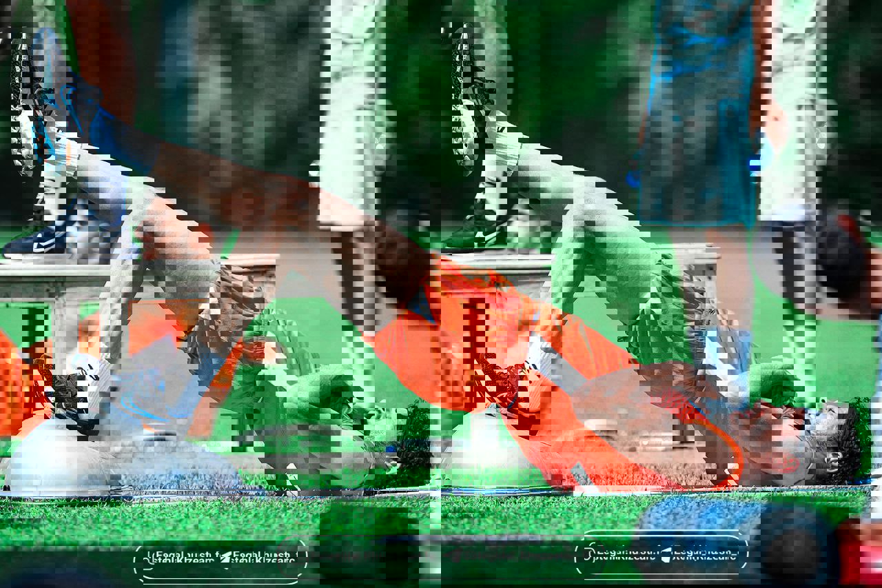 1897225