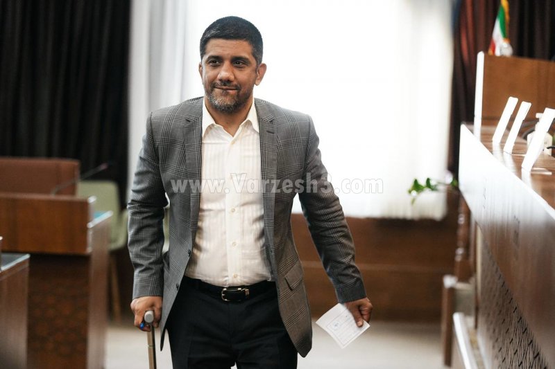 ماجراى آشتى نكونام و خطير از زبان دبير