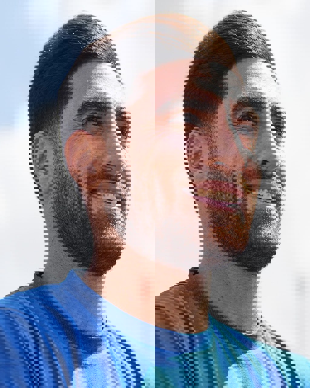1897538