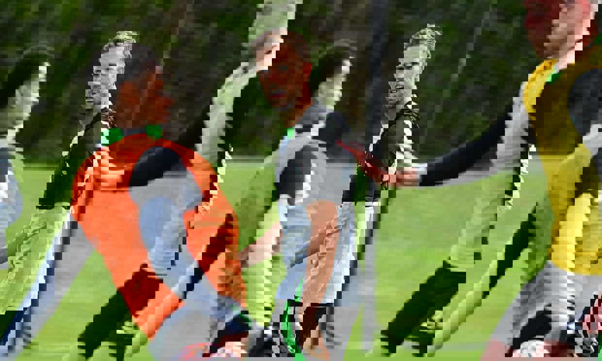 1897674